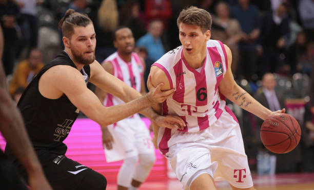 需要中场更 需要中场更