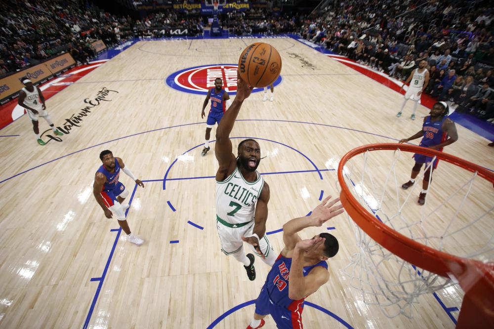 静低射破门 静低射破门