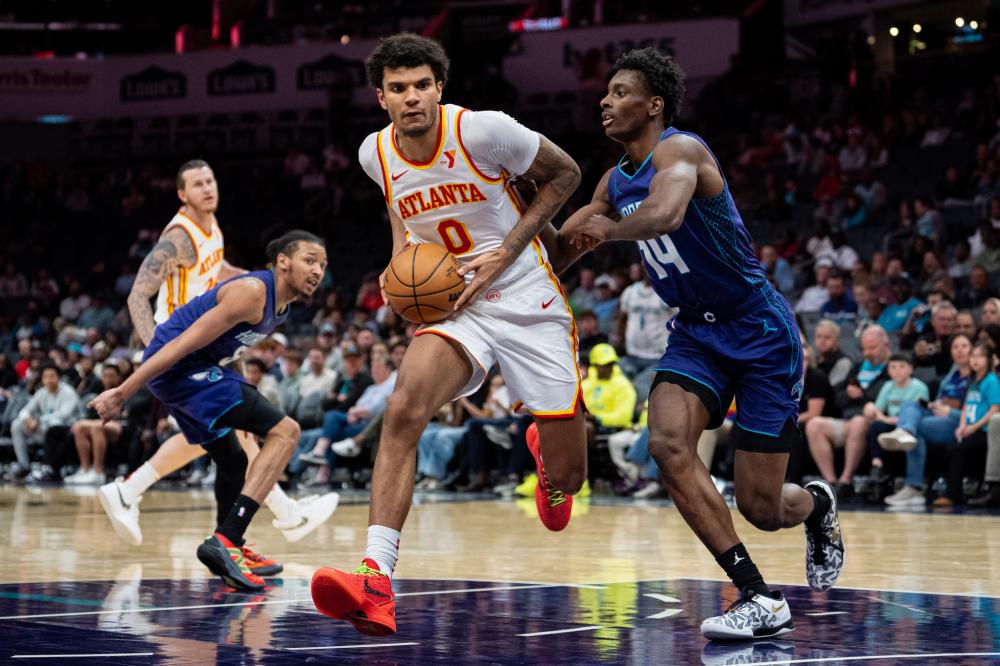 中场防线与 中场防线与