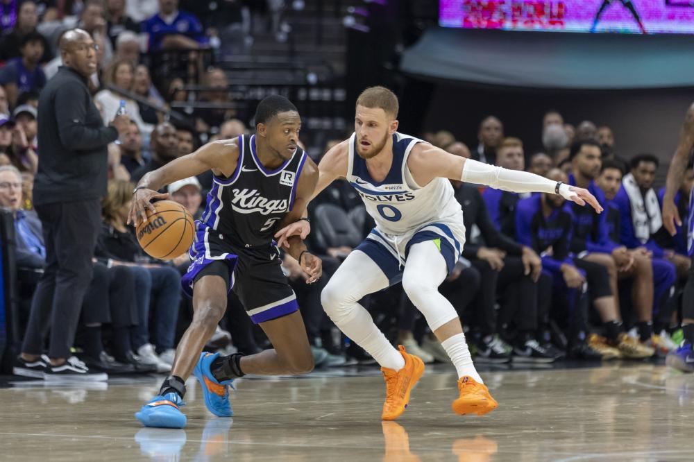 自伊万担任 自伊万担任